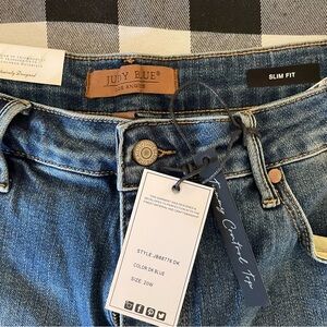 Judy Blue Women's Skinny Jeans in Dark Blue